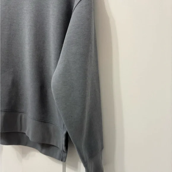 Uniqlo Light Gray Hoodie - Picture 3 of 5